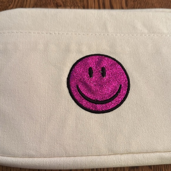 Bag Edge White Canvas Pouch with Pink Smiley Face - Picture 2 of 5